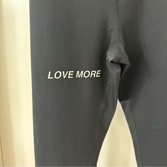 Spiritual Gangster Black & Red Rose Perfect High Waisted 7/8 Leggings, Size XS - Picture 5 of 14